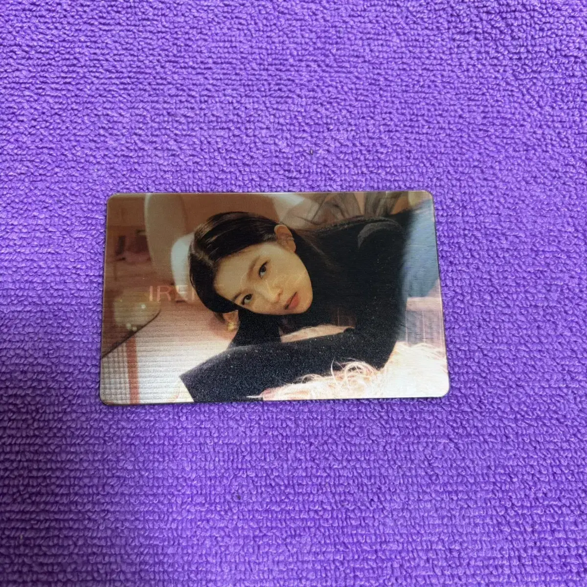 Red Velvet irene Monster lenticular kard (album components)