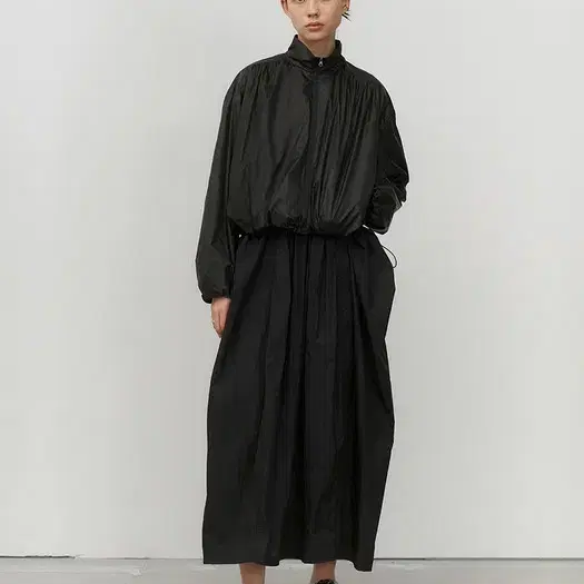 아모멘토 SHEER JERSEY DRESS (BLACK)