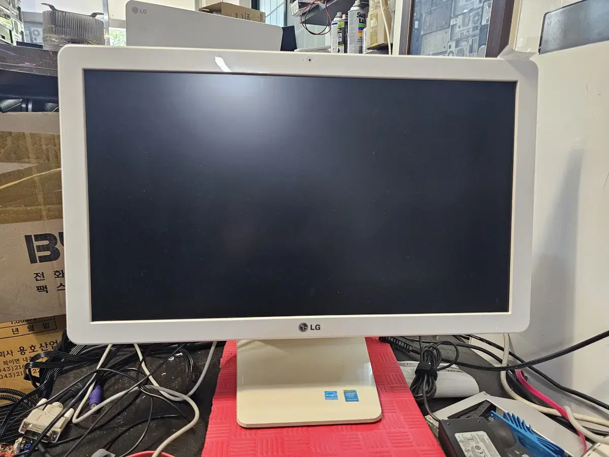 LG 올인원 PC LG22V240 판매합니다