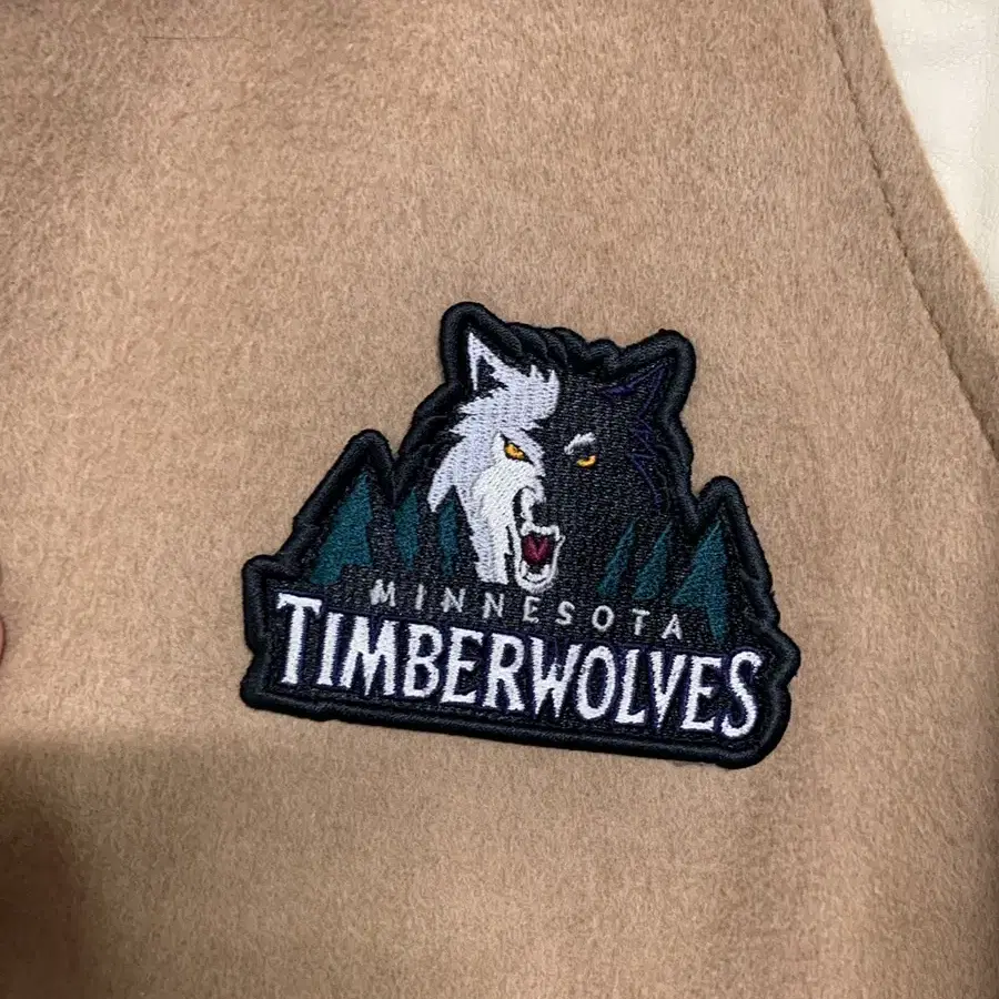 [XL]NBA TIMBER WOLVES 울 앙고라 스타디움 자켓(새제품)