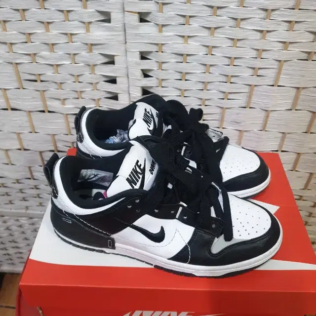 NIKE 나이키 스포츠 덩크 로우 디스럽트2 검흰 범고래 230mm