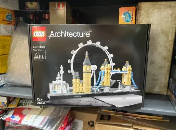 New, unsealed) LEGO Architecture London 21034