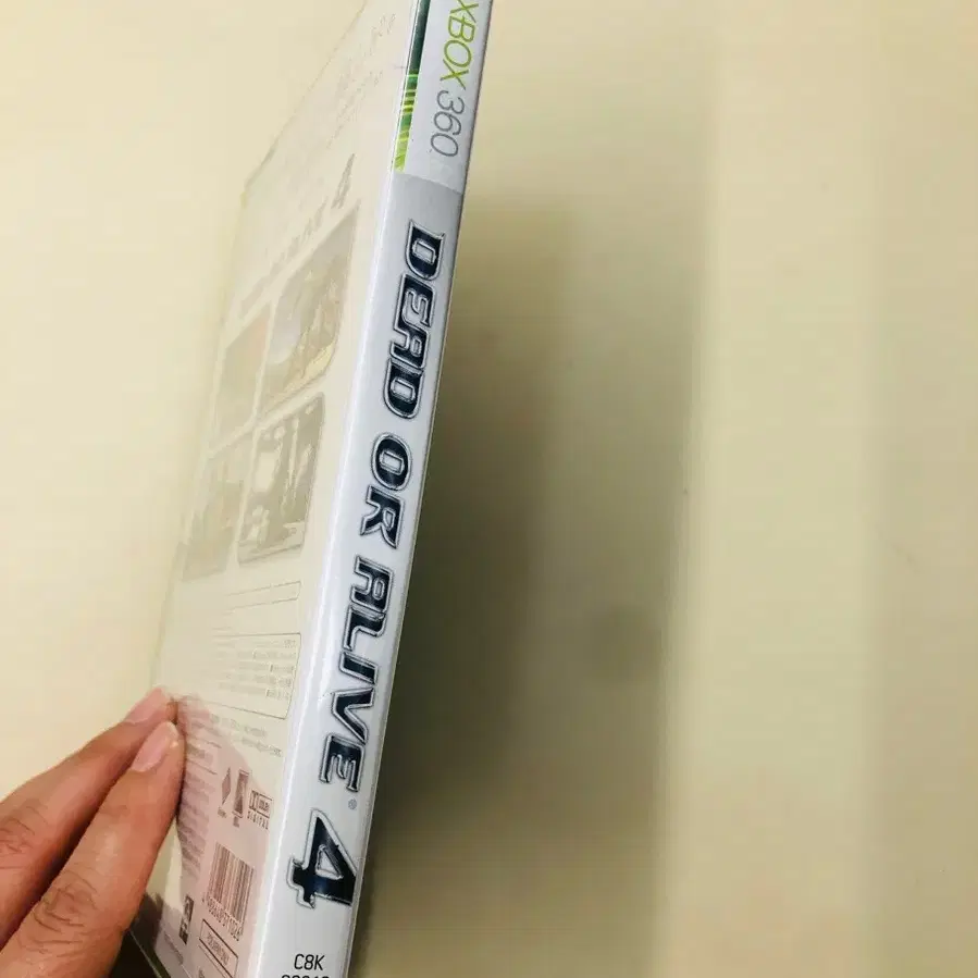 XBOX 360 데드 오어 얼라이브 4 미개봉