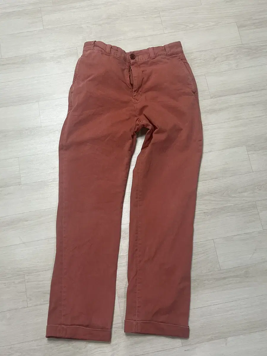 Levi's Chinos 29 of 32