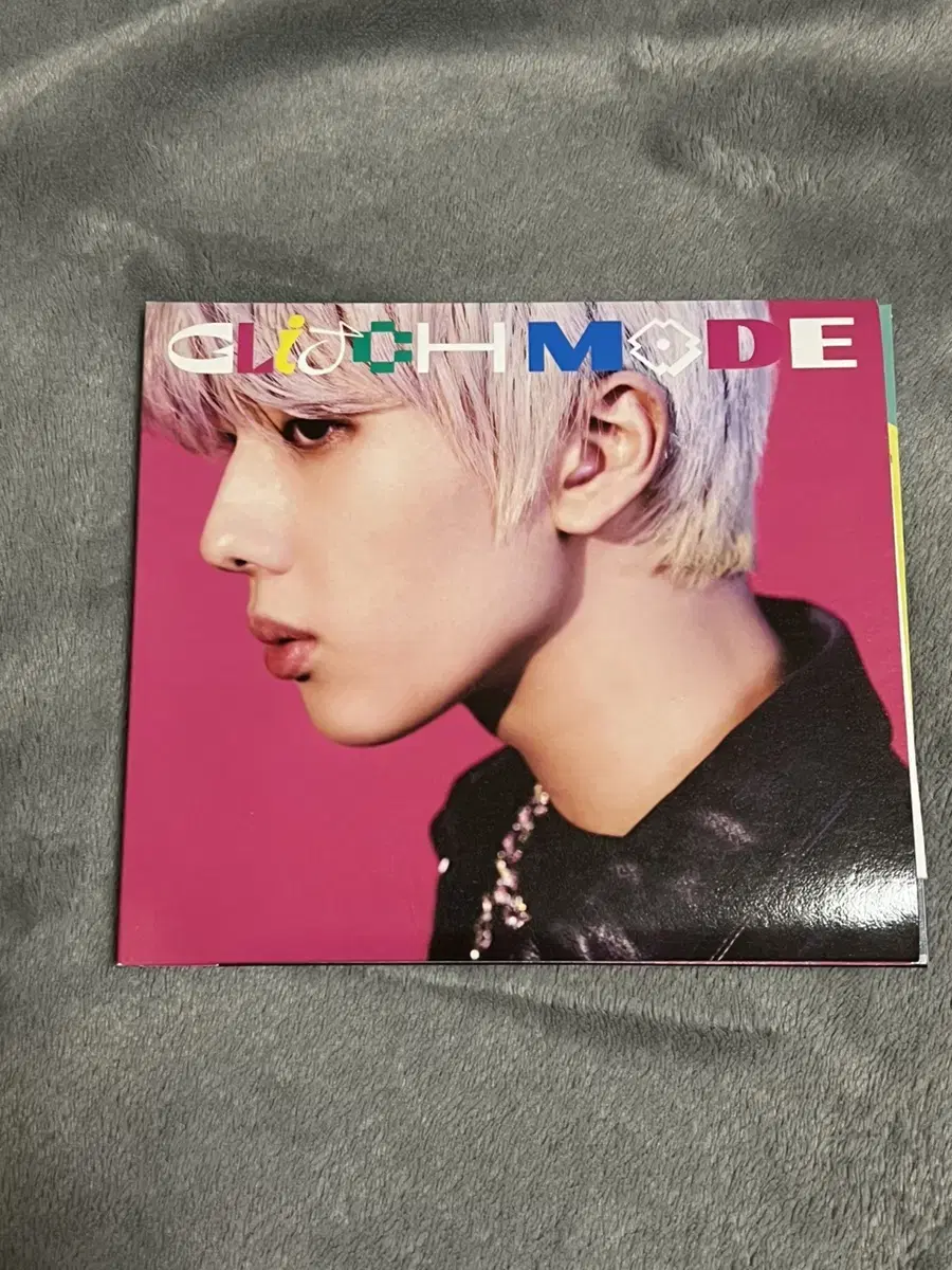 Glitchmode digipack (jisung)