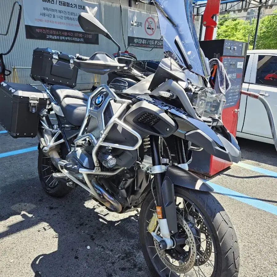 2018 BMW R1200GS ADV