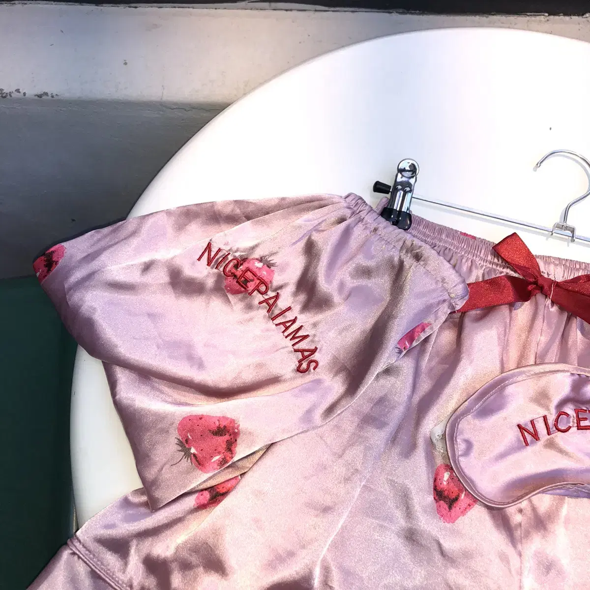 Vintage nicepaiamas strawberry pajama