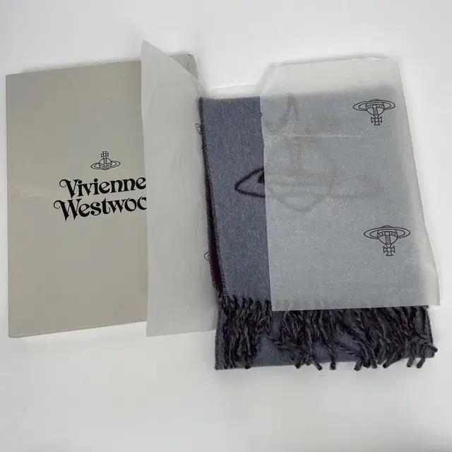 VIVIENNE WESTWOOD 비비안웨스트우드 오브 머플러 목도리