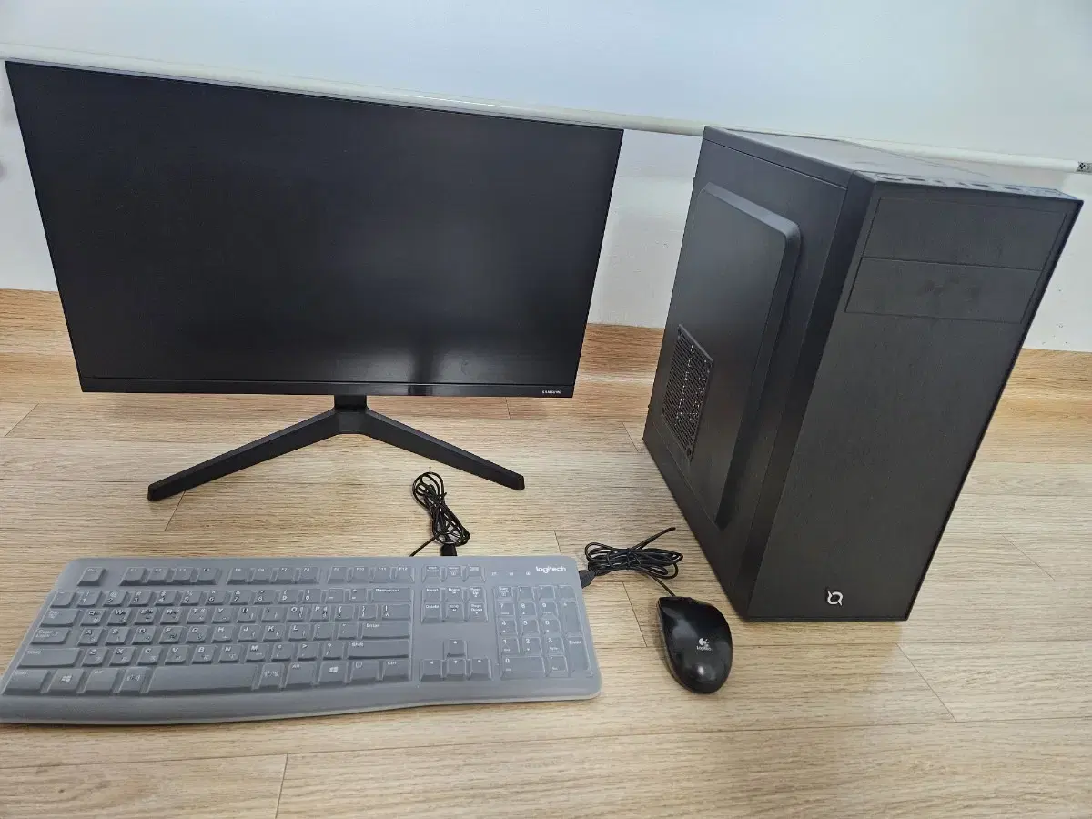 데탑 사무용 pc, 인텔펜티엄 골드G6400,24인치삼성ips