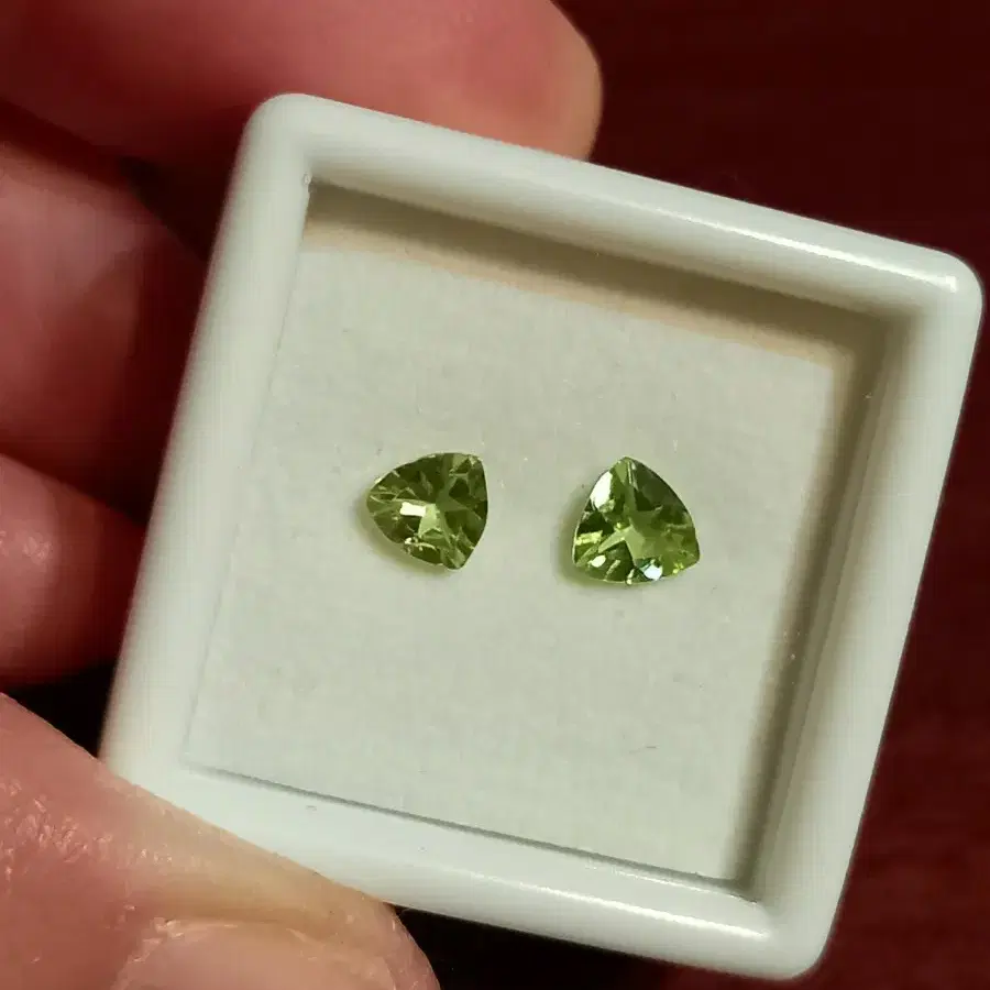 천연 페리도트 0.7ct