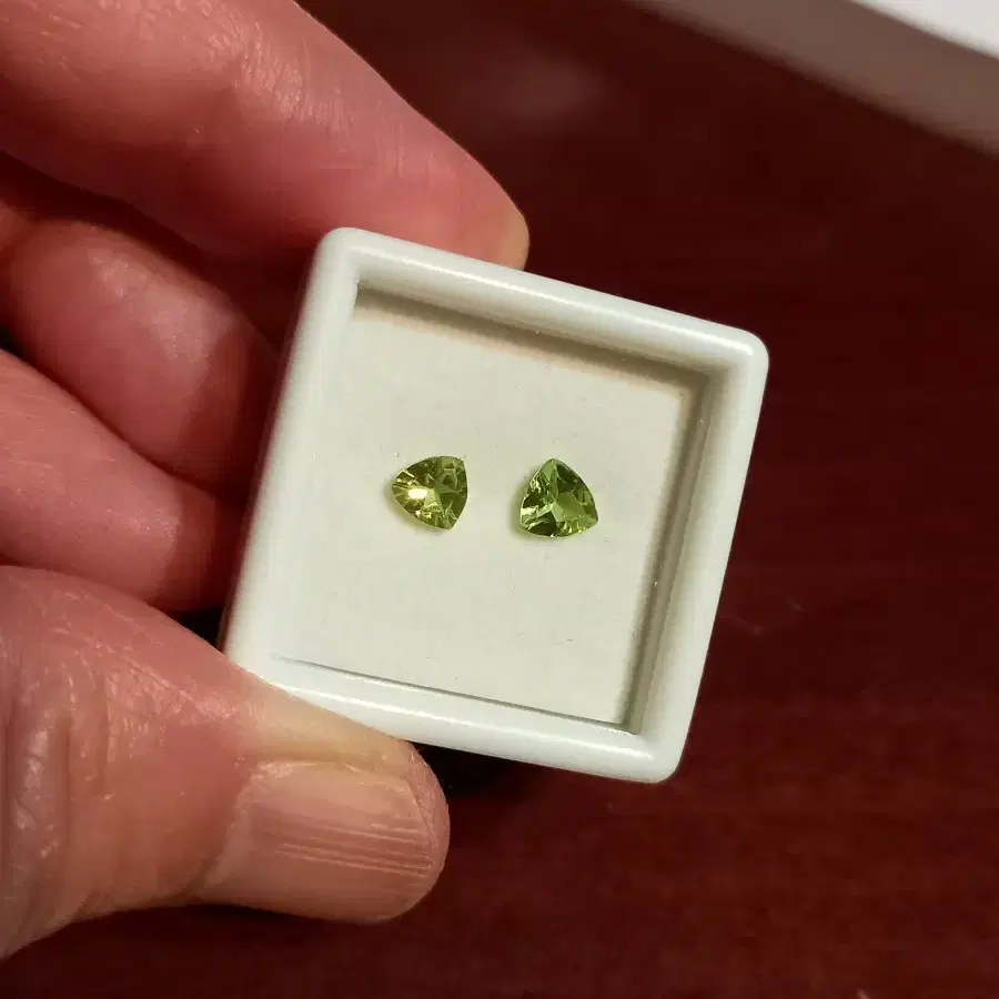 천연 페리도트 0.7ct