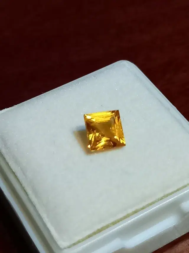 천연 사파이어 0.83ct