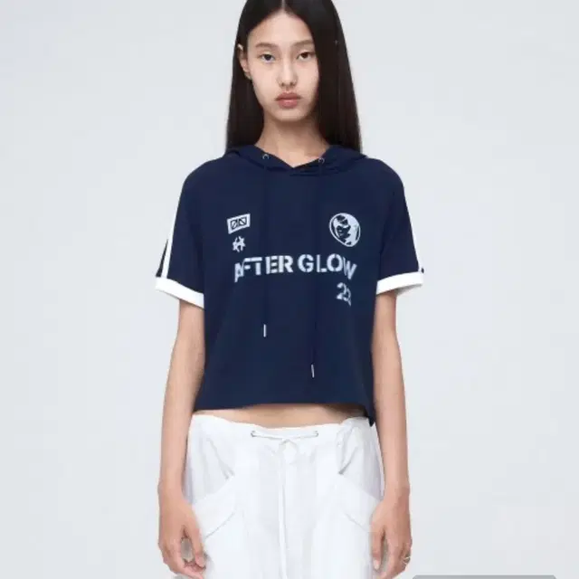 나체 스포티 반팔 SPORTY TRACK HOODIE T-SHIRT