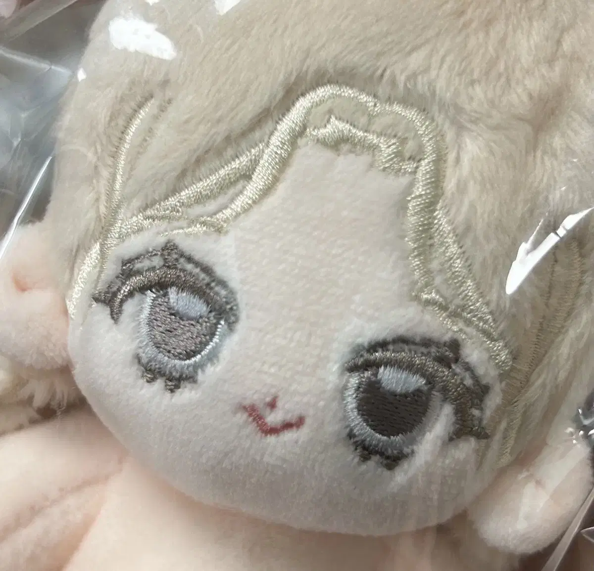 (Wonga or less) gidle miyeon 10cm doll sommiyeon wts somgidle