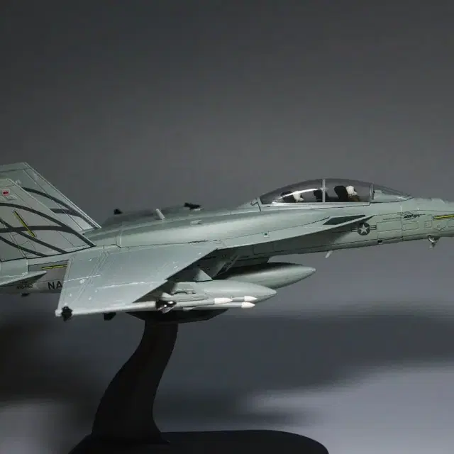 1/72 F/A-18 슈퍼호넷 전투기모형