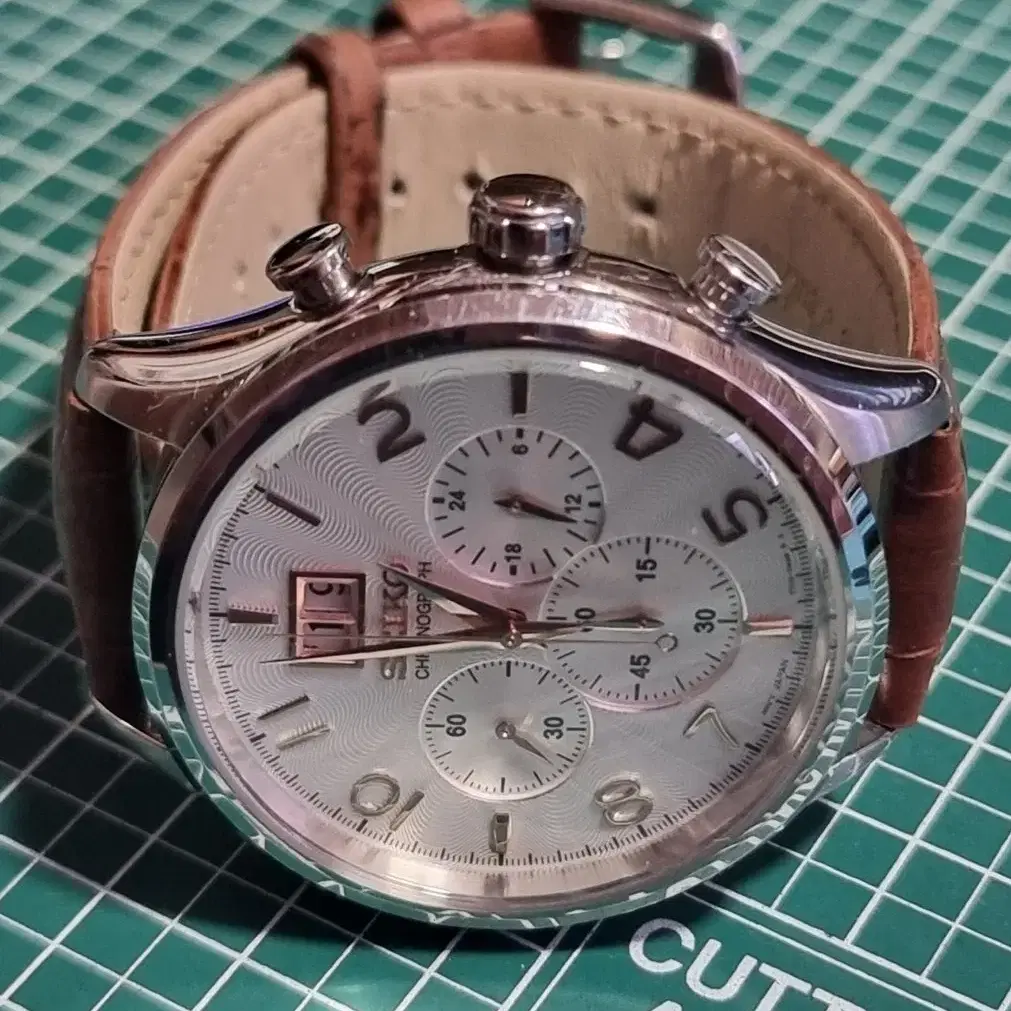 세이코 (SEIKO) 크로노 그래프 SPC087P1 시계