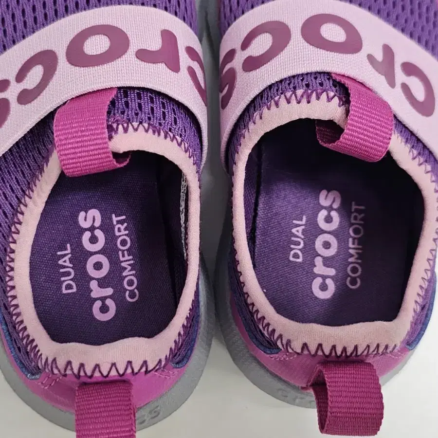 CROCS 크록스 아동화 키즈 운동화 / 아동 C7 (140)