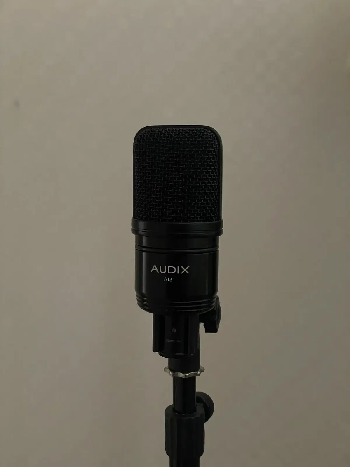 audix 오딕스 a131/a133 컨댄서마이크 판매합니다.