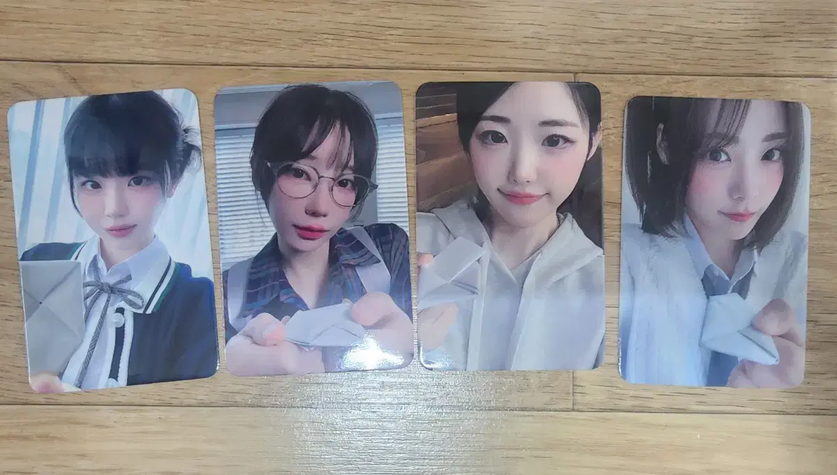 QWER Mini Vol. 1 Demamu Letter unreleased photocard (photocard)