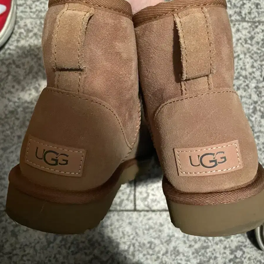 (W) UGG Classic Mini Boots