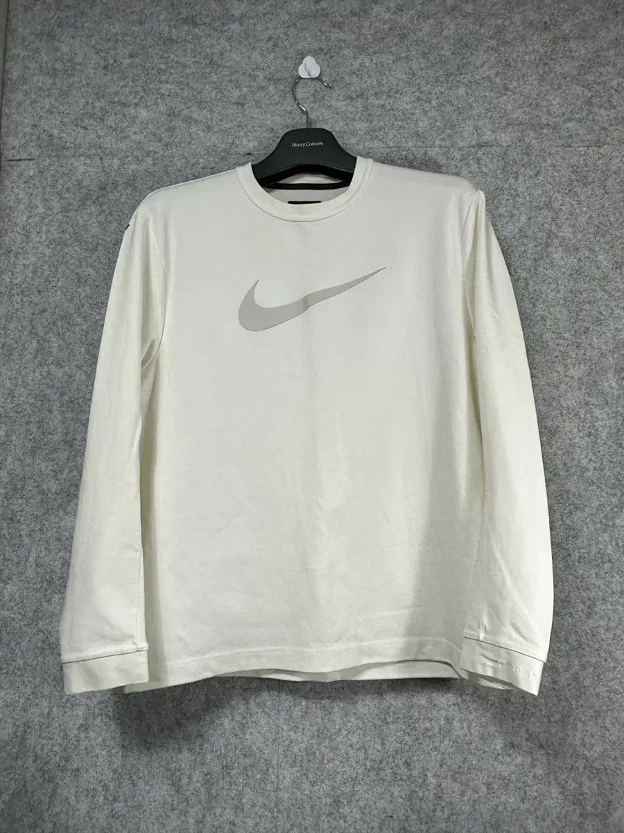 Nike T-shirt M