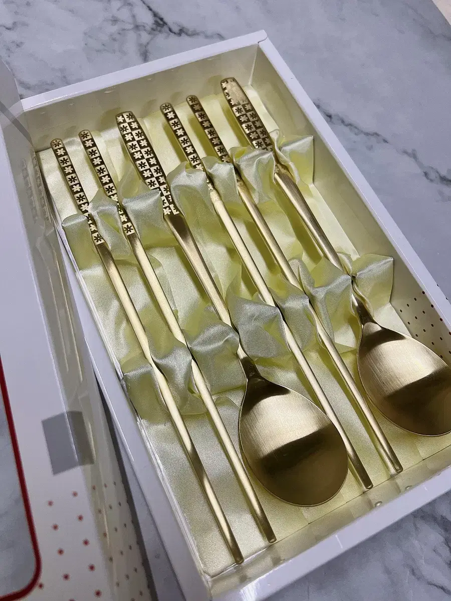 [Factory Direct] Flower Titanium Coated Cutlery Set of 2