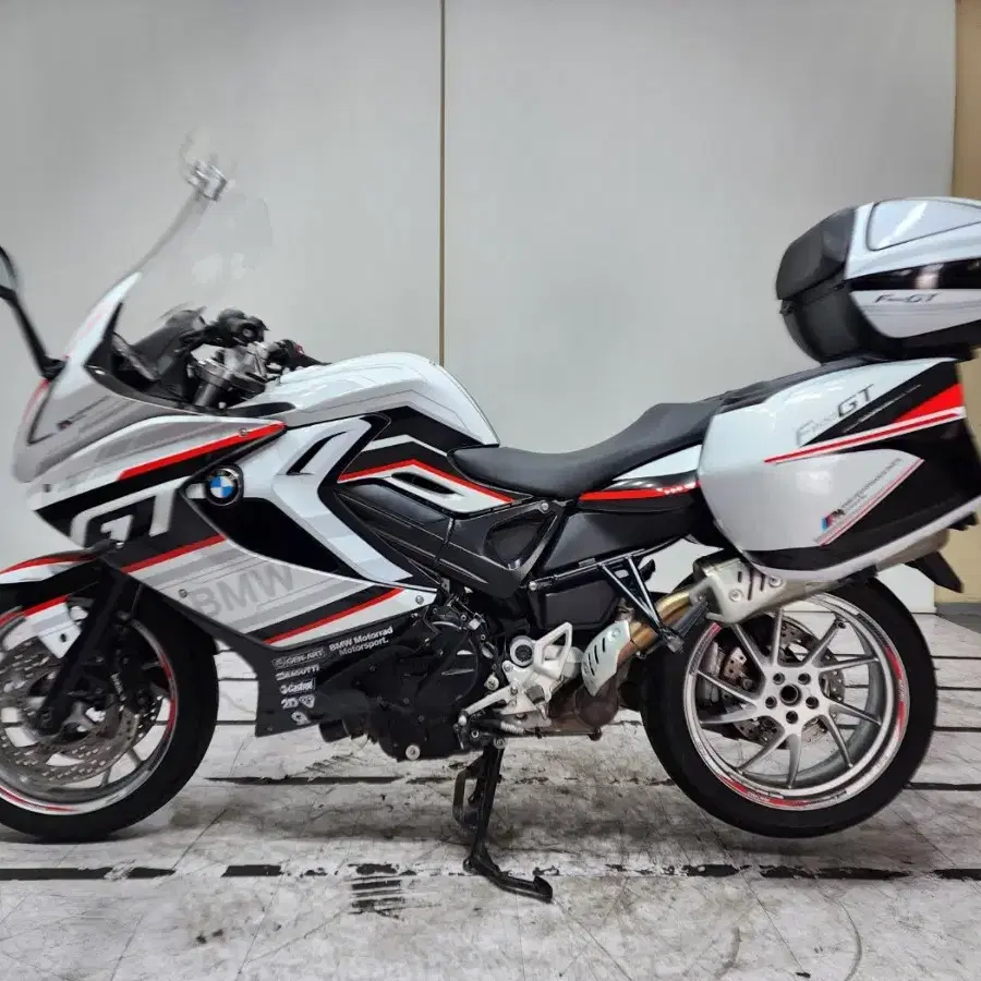 (BMW) F800GT 16년식 짧은키로수 부산울산대전충북마산경기거제인천