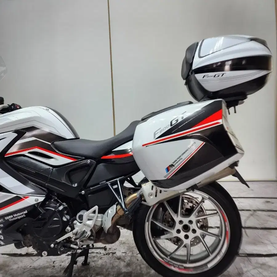 (BMW) F800GT 16년식 짧은키로수 부산울산대전충북마산경기거제인천