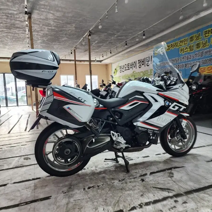 (BMW) F800GT 16년식 짧은키로수 부산울산대전충북마산경기거제인천