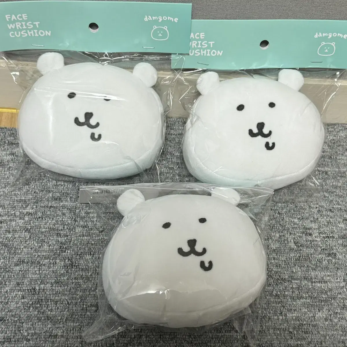 농담곰 담곰이팝업 손목쿠션 담곰이 새상품