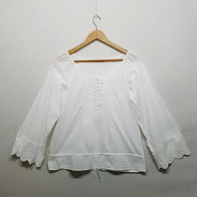 SPICK and SPAN Blouse