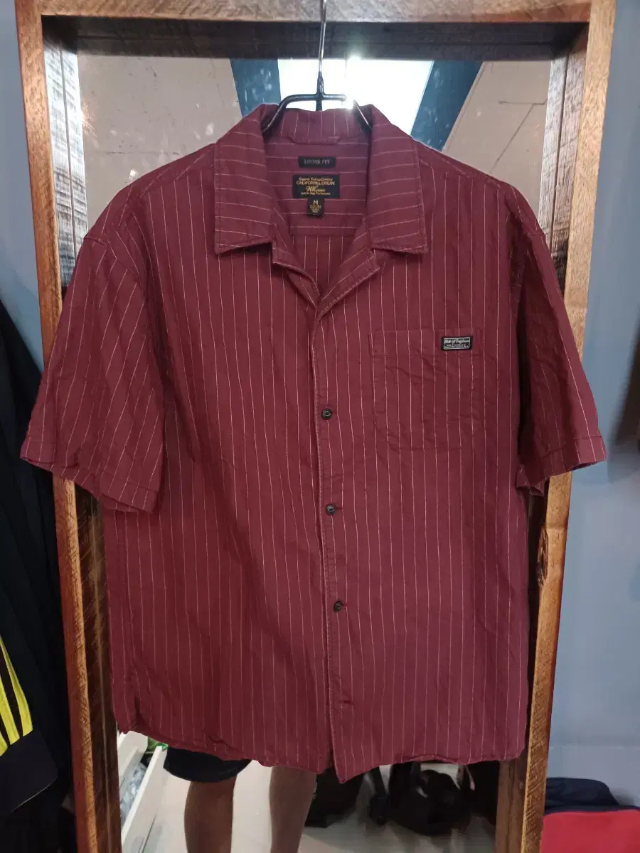 Hua U Striped shirt Short sleeve burgundy loose fit M