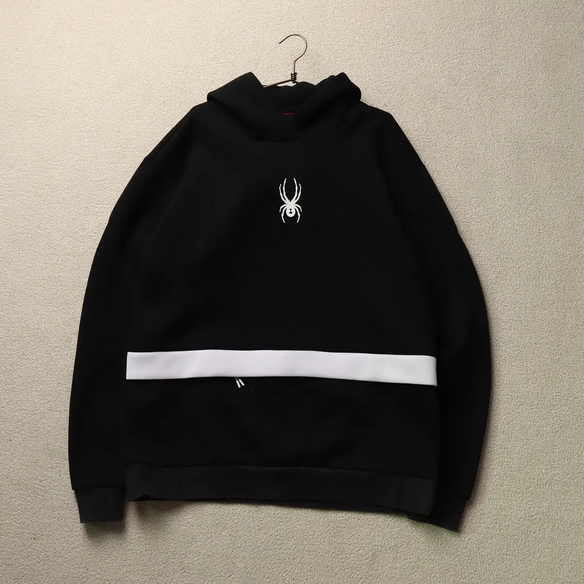 Spider Kangaroo Pocket Hoodie (XL)