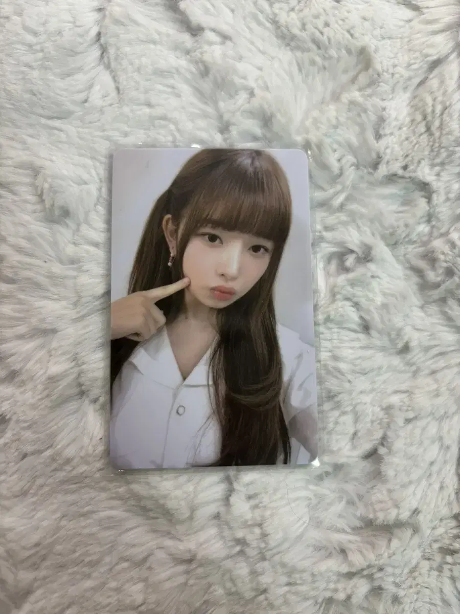 Ive been to papa johns commercials photocard lay, yujin, promise me a review and I'll bomb you!