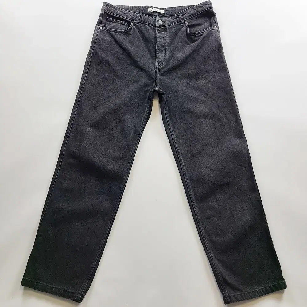 ZARA Jeans Black jean dated denim size 37 NO.3758