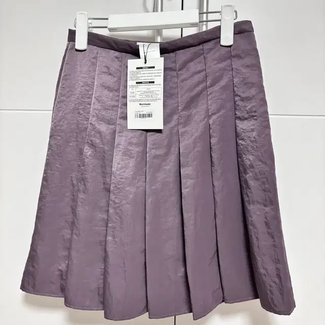 새상품) 버뮬라 미디 플리츠 스커트 burmula midi skirt