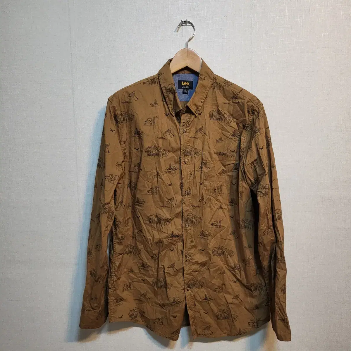 A715 [L] Lee Lee Vintage Printed Shirt