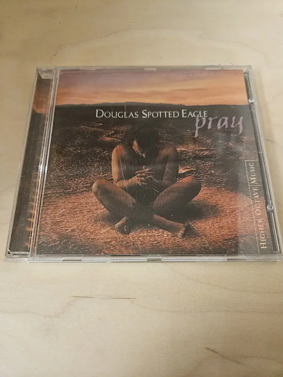 Douglas Spotted Eagle의 "Pray"cd