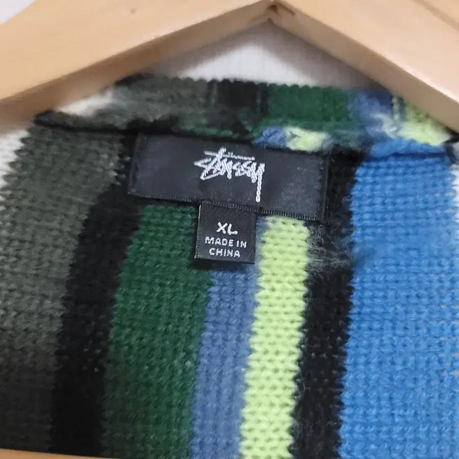 스투시. stussy.  vertical striped  knitXL.