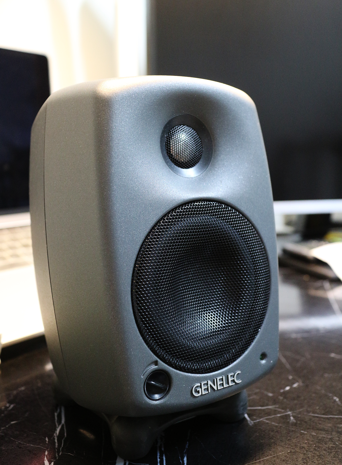 제네렉 (genelec) 8020c