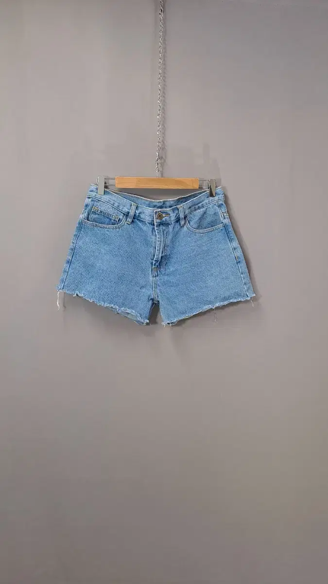 Blue hot pants 30 pcs