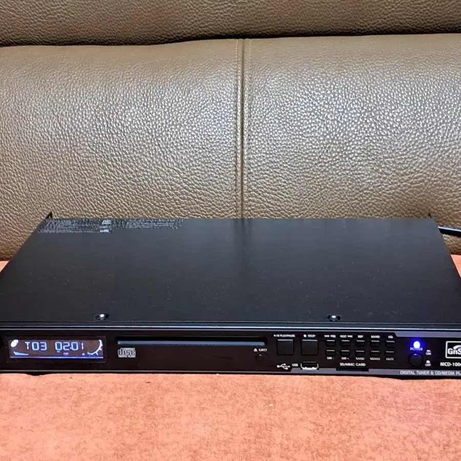 GNC MCD-1004TU CD /TUNER PLAYER