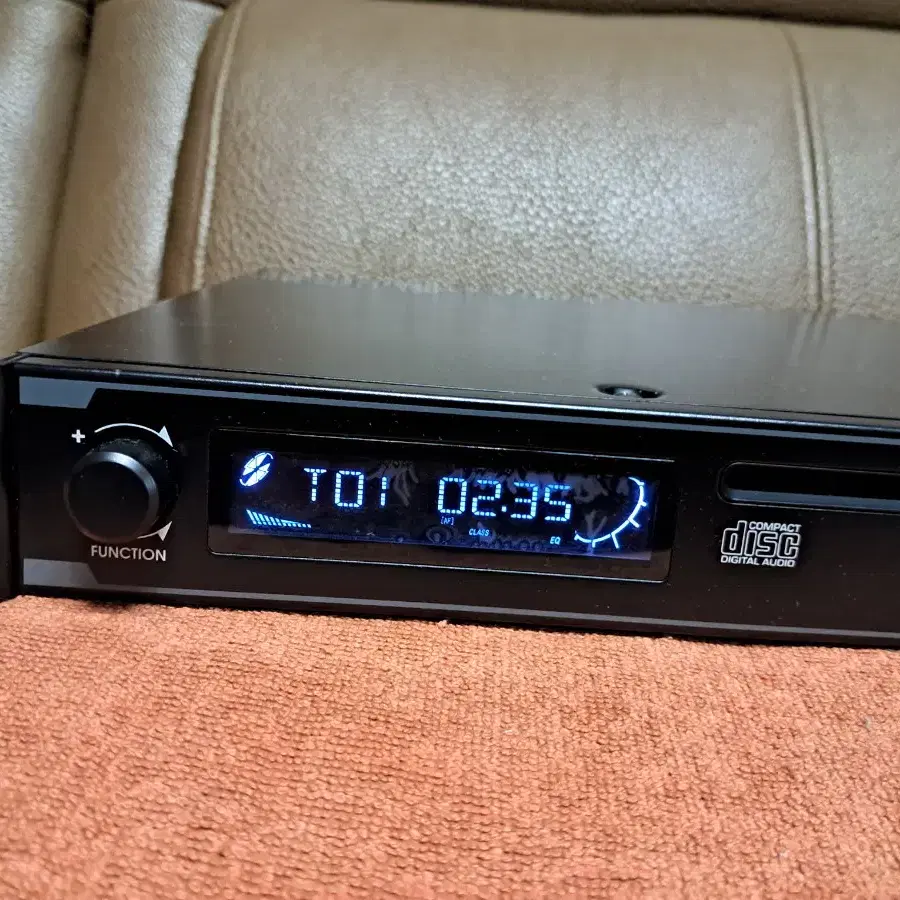 GNC MCD-1004TU CD /TUNER PLAYER