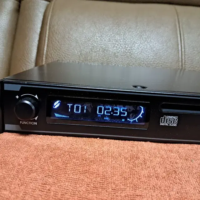 GNC MCD-1004TU CD /TUNER PLAYER