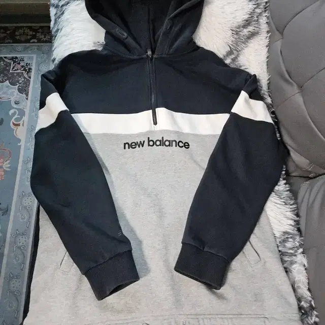 뉴발란스 new balance 하프집업 후드티셔츠 105 xl