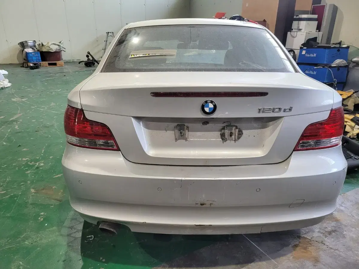 BMW 120D 폐차부품