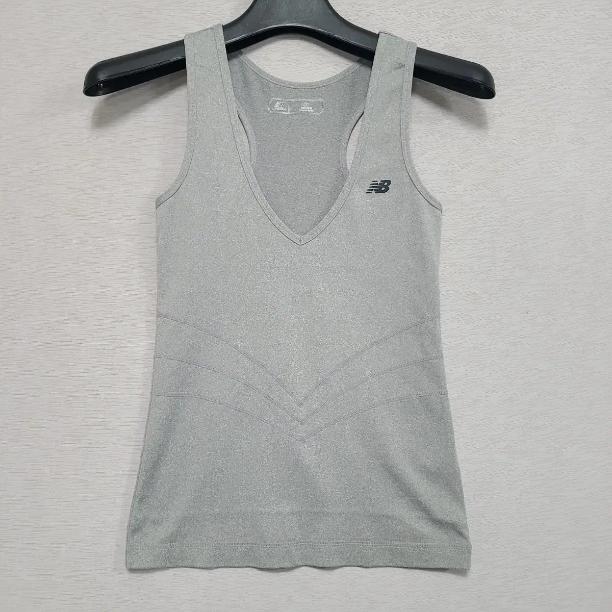 New Balance Span V-Neck Nash W85 ㅡ1202