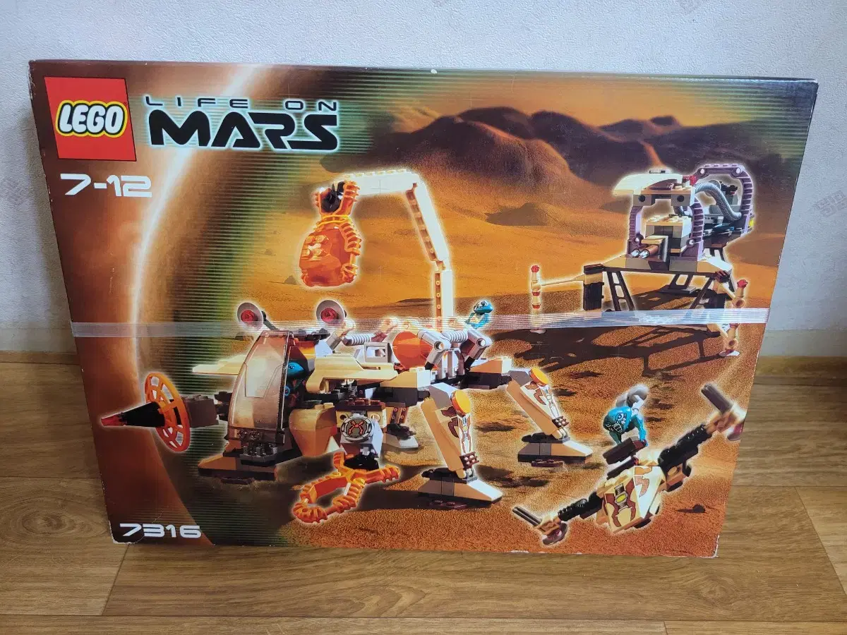 LEGO Life of Mars 7316