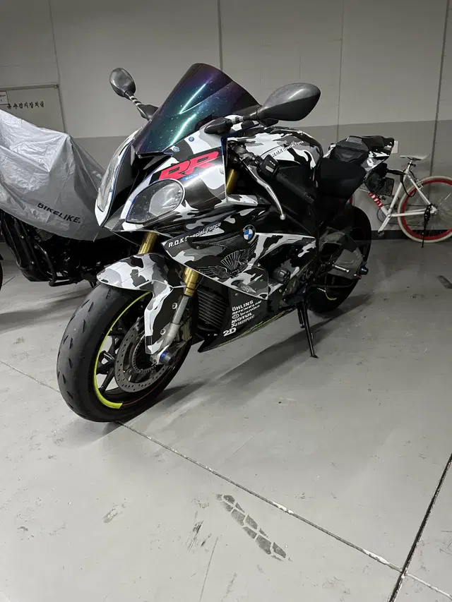 정비끝낸 bmw s1000rr 18년식 판매 합니다