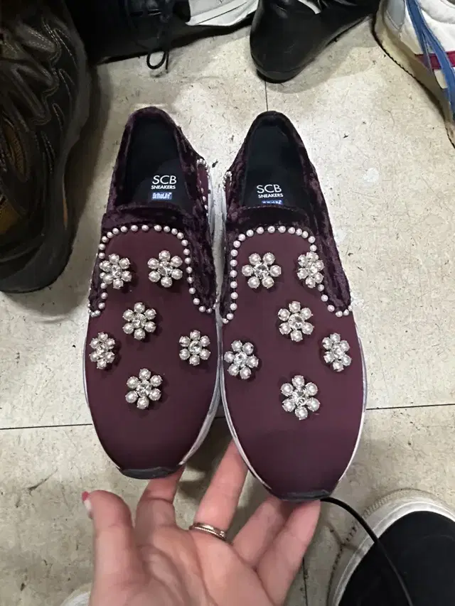 슈콤마보니 보석 Royal Blossom slip on 슬립온 240cm